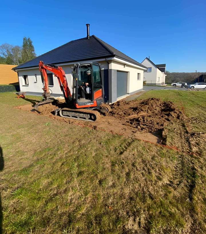 Nous réalisons les travaux d’aménagement extérieur.